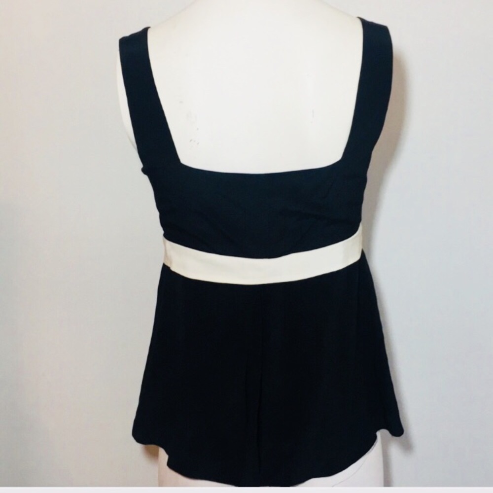 NWT Black Halo Box Pleated Blouse - Picture 4 of 5